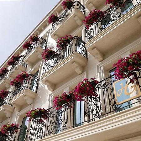 Hotel Plaza Berat Ngoại thất bức ảnh